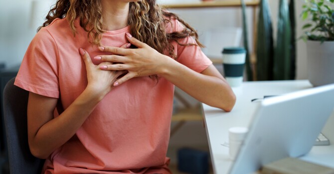 A gentle pause during the holiday season  image